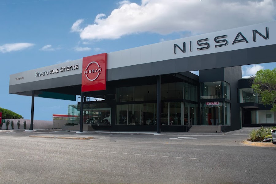 Nissan Rivero